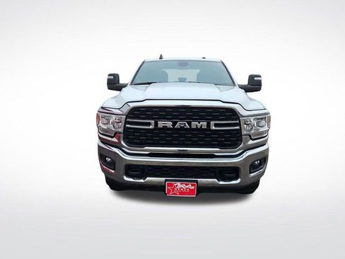 Used 2024 RAM 2500 Big Horn AWD/4WD image 2