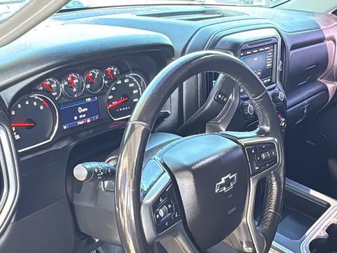 Used 2020 Chevrolet Silverado 1500 LT Trail Boss AWD/4WD image 23
