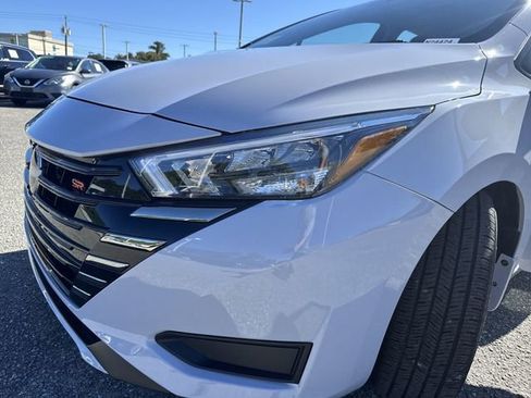 New 2025 Nissan Versa SR w/ Trunk Package image 29