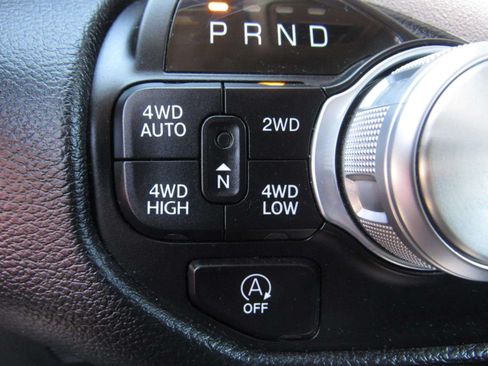Used 2022 RAM 1500 Laramie AWD/4WD image 18