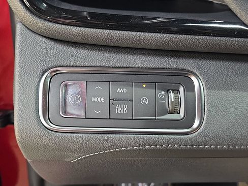 New 2026 Buick Enclave Avenir w/ Super Cruise Package AWD/4WD image 25