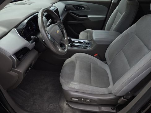 Used 2020 Chevrolet Traverse LT FWD image 20