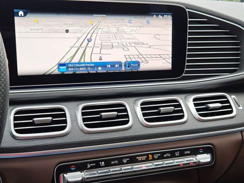 Used 2024 Mercedes-Benz GLS 450 4MATIC image 18