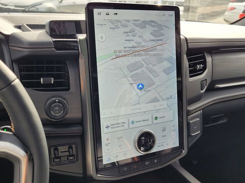 New 2024 Ford Expedition Platinum image 47