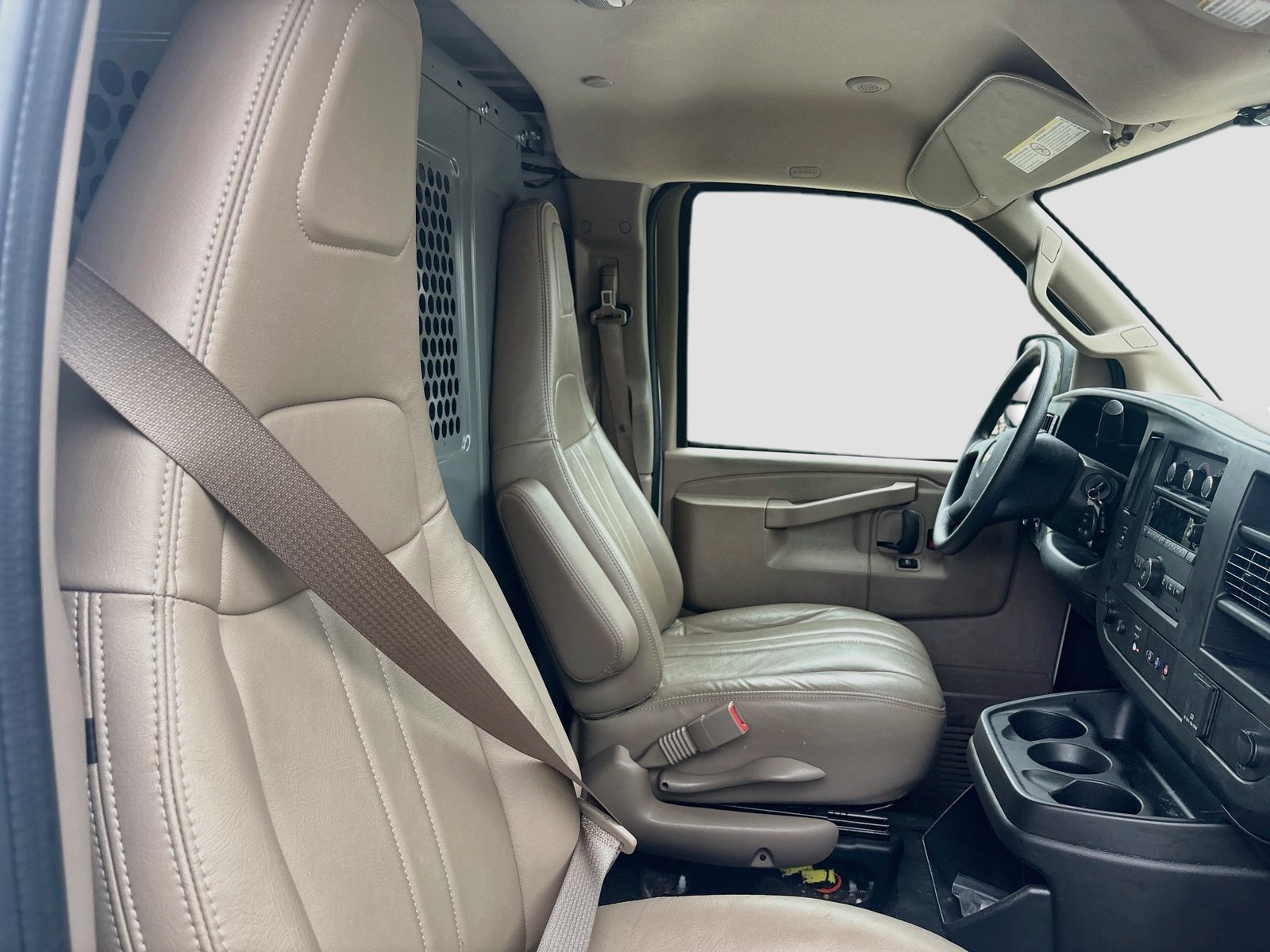 Used 2025 Chevrolet Express 2500 w/ Driver Convenience Package RWD image 21