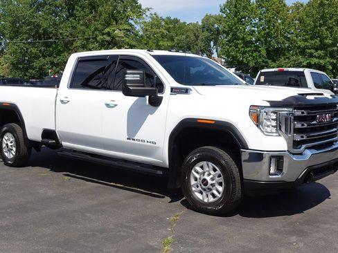 Used 2021 GMC Sierra 2500 SLE w/ X31 Off-Road Package AWD/4WD image 4