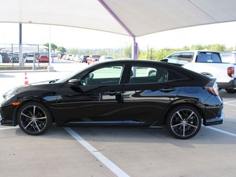 Used 2020 Honda Civic Sport image 2