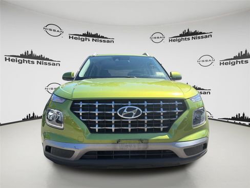 Used 2020 Hyundai Venue SEL FWD image 8