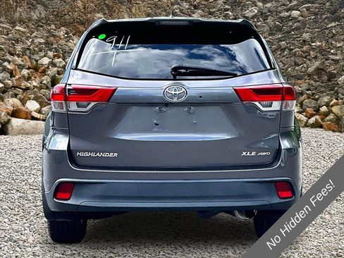 Used 2019 Toyota Highlander XLE AWD/4WD image 4