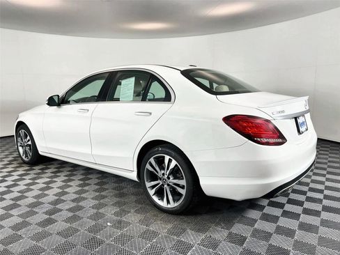 Used 2019 Mercedes-Benz C 300 4MATIC Sedan image 4