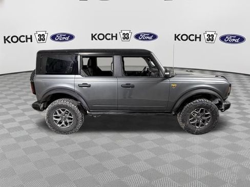 New 2025 Ford Bronco Badlands image 7