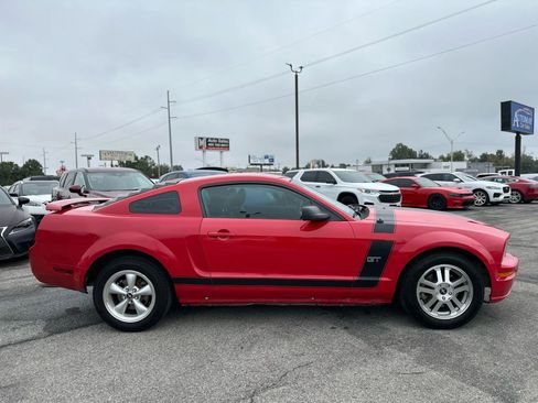 Used 2006 Ford Mustang GT image 4
