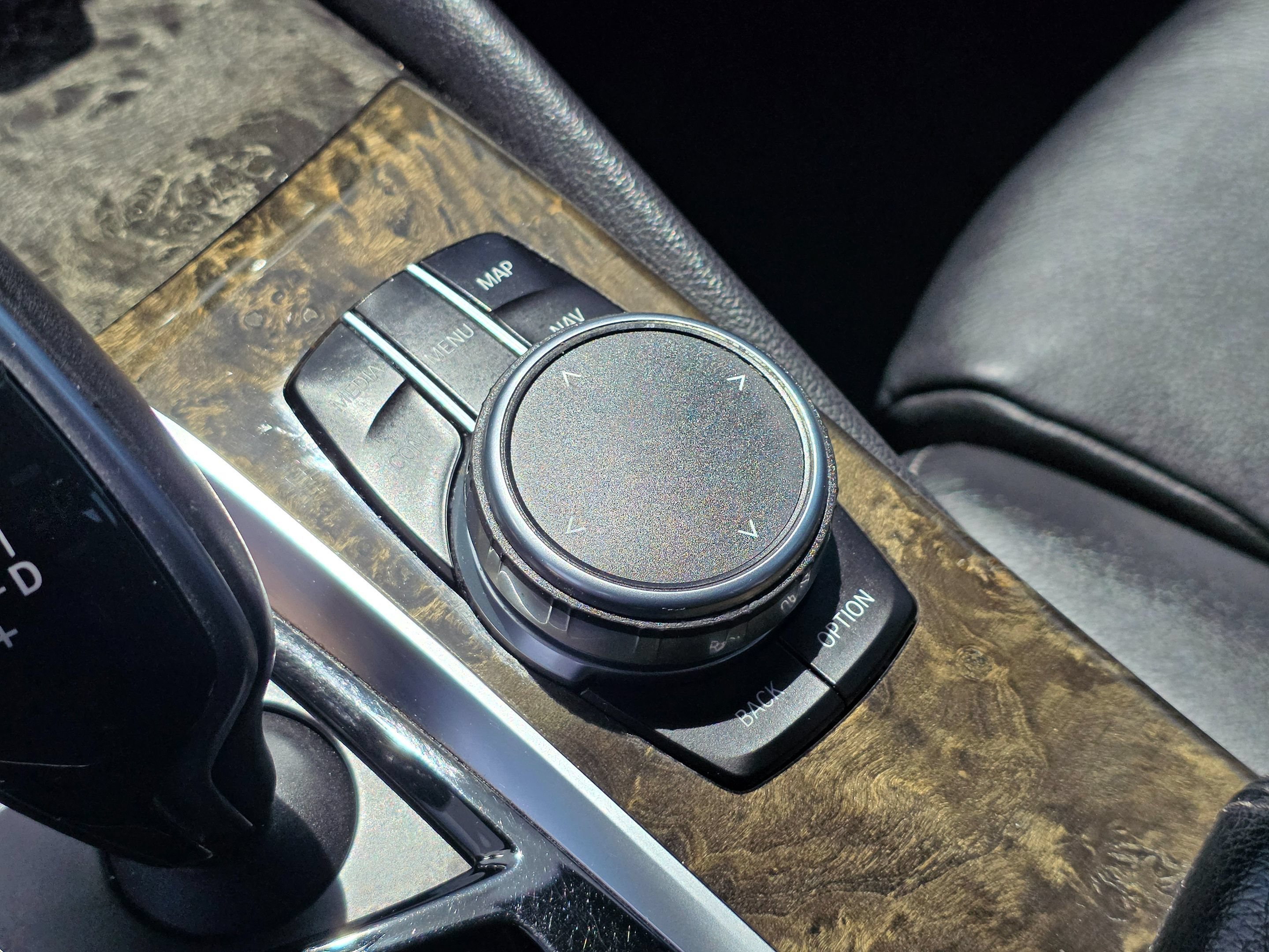 Used 2018 BMW 530i RWD image 36