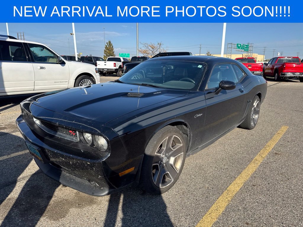 Used 2012 Dodge Challenger R/T RWD image 3