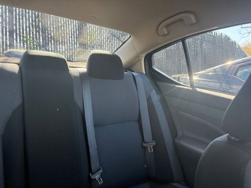 Used 2025 Nissan Versa SV FWD image 32