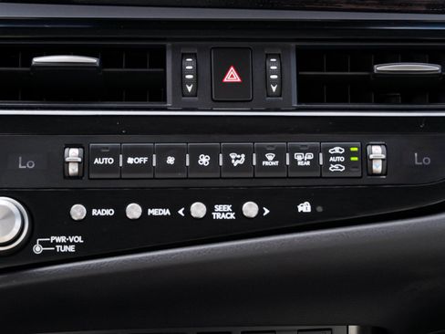 Used 2023 Lexus ES 350 F Sport w/ Accessory Package (Z2) FWD image 38