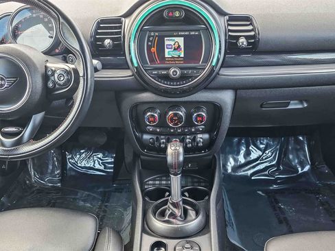 Used 2019 MINI Cooper Clubman S image 12