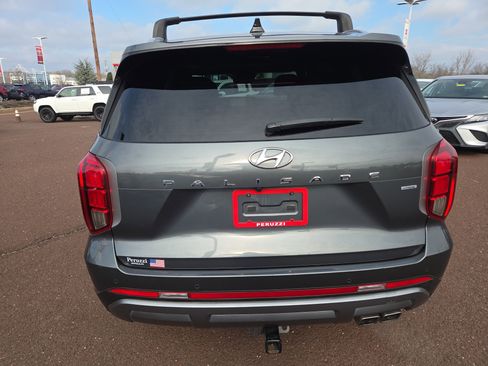 Used 2023 Hyundai Palisade SEL w/ Premium Package image 4