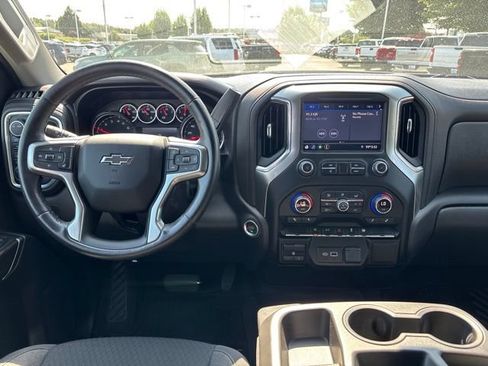Used 2021 Chevrolet Silverado 1500 RST AWD/4WD image 17