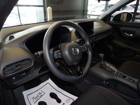 Used 2023 Honda HR-V Sport image 24