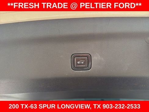 Used 2021 Chevrolet Tahoe Premier RWD image 12