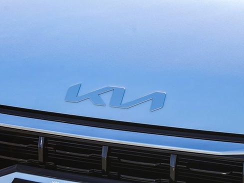 New 2025 Kia K4 GT-Line image 6