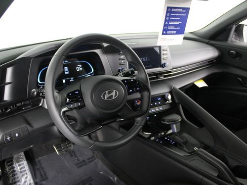 Certified 2026 Hyundai Elantra Sport FWD image 18