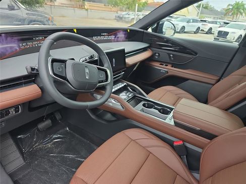 New 2026 Lincoln Nautilus Reserve image 14