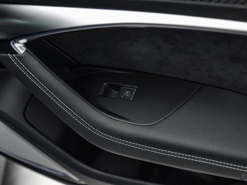 Used 2025 Audi RS 6 performance image 86