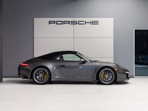 Certified 2018 Porsche 911 Carrera 4S AWD/4WD image 8