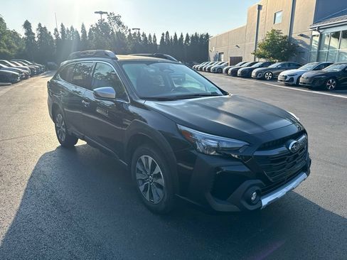 Used 2024 Subaru Outback Touring AWD/4WD image 15