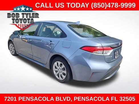 Used 2022 Toyota Corolla LE FWD image 1