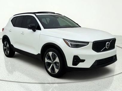 Used 2026 Volvo XC40 B5 Plus
