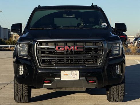 Used 2021 GMC Yukon AT4 w/ AT4 Premium Package image 7