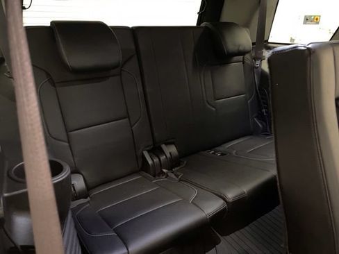 Used 2016 GMC Yukon SLT AWD/4WD image 25