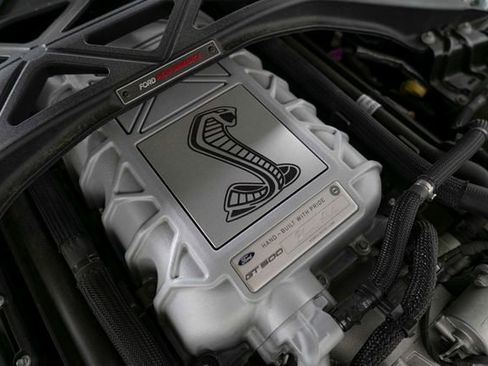 Used 2020 Ford Mustang Shelby GT500 w/ Carbon Fibre Track Pack RWD image 28