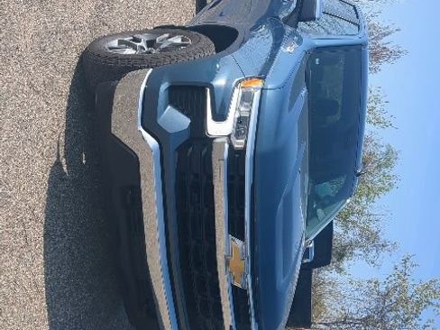 Used 2024 Chevrolet Silverado 1500 LT AWD/4WD image 9