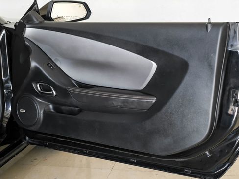 Used 2011 Chevrolet Camaro SS w/ RS Package image 33