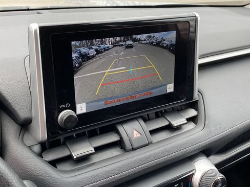 Used 2025 Toyota RAV4 XLE w/ Convenience Package image 31