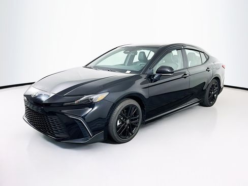 Used 2026 Toyota Camry SE w/ Multimedia Upgrade Package FWD image 3