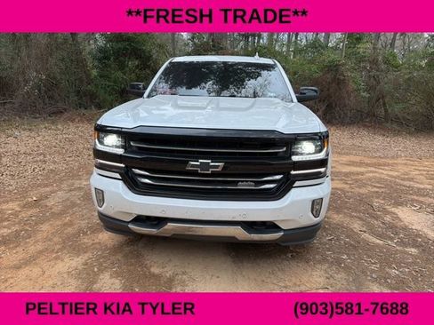 Used 2018 Chevrolet Silverado 1500 High Country image 2