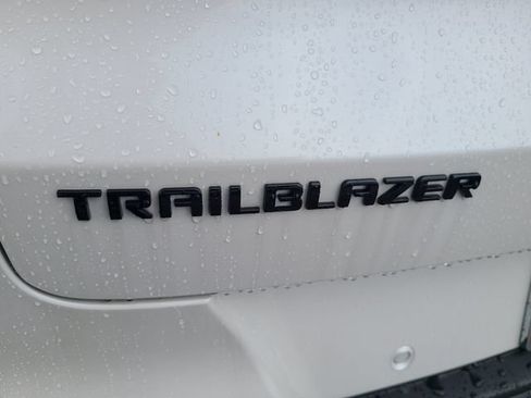 New 2026 Chevrolet TrailBlazer RS w/ Driver Confidence Package FWD image 32