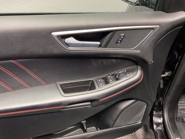 Used 2024 Ford Edge ST-Line AWD/4WD image 15