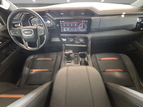 Used 2024 GMC Sierra 1500 AT4 w/ Technology Package AWD/4WD image 25