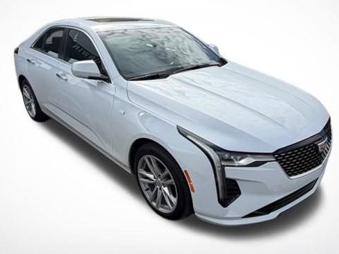 Used 2026 Cadillac CT4 Luxury image 4