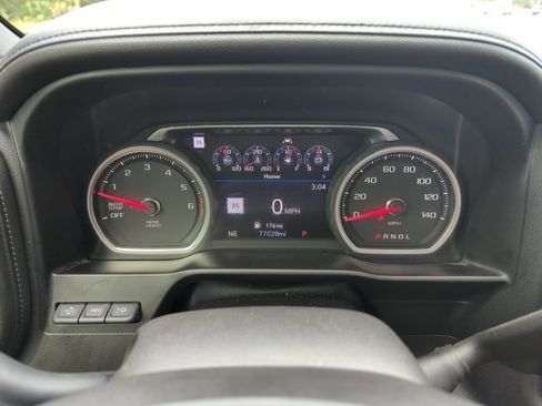 Used 2019 Chevrolet Silverado 1500 High Country w/ Technology Package RWD image 40
