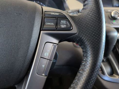 Used 2016 Honda Odyssey Touring Elite image 27