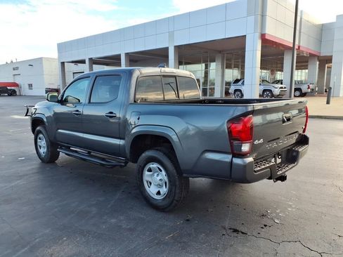 Used 2022 Toyota Tacoma SR image 5
