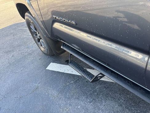 Used 2022 Toyota Tacoma SR5 RWD image 26