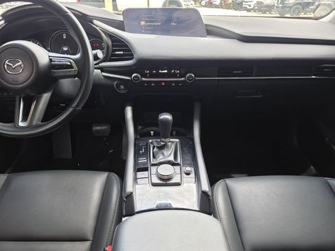 Used 2023 MAZDA MAZDA3 s FWD image 13